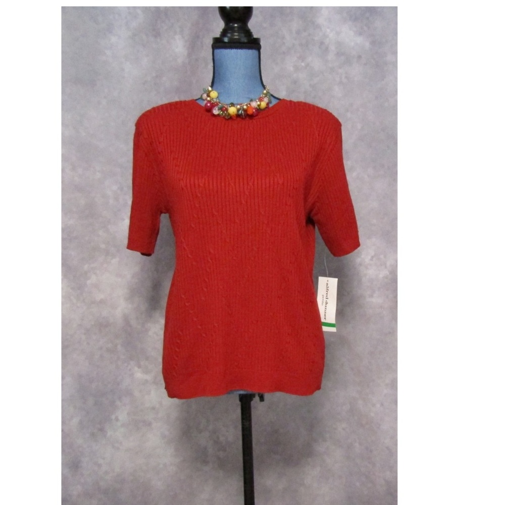 NWT Alfred Dunner Petites Red Short Sleeve Sweater